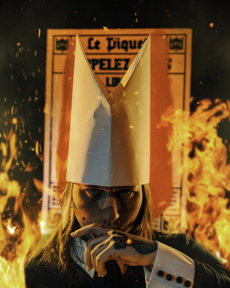 Florian Sanna aka Abuz One - Photographe Auteur et Artiste Visuel - Mauvaizeleve - Entre 4 Murs - Les Zotres - Voir le monde bruler